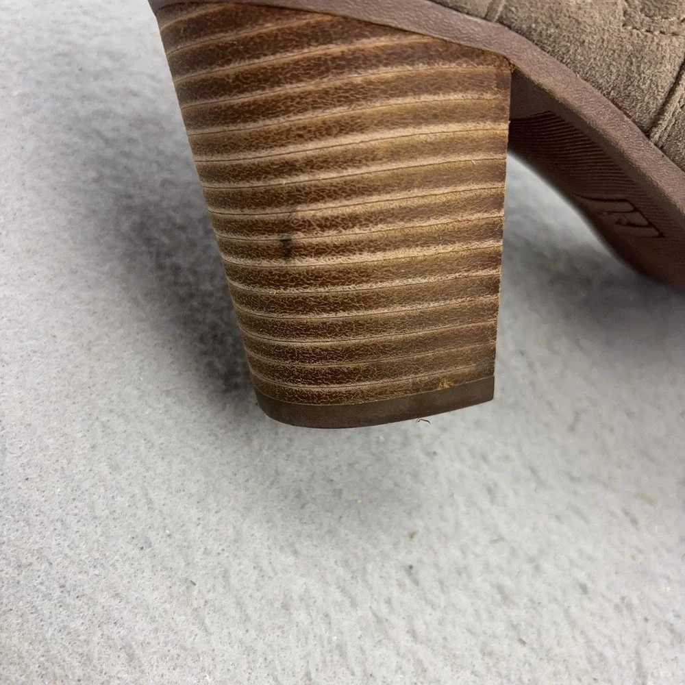 TOMS Boots Womens Size 9.5 Beige Suede Peep Toe Perforated Ankle Zip Block Heel